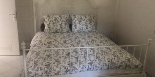 Chambre blanche - Chateau d'Eau - Tourrettes-sur-Loup